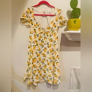🍋🍋🍋 Reformation lemon dress. Worn a handful of times. Elastic back.